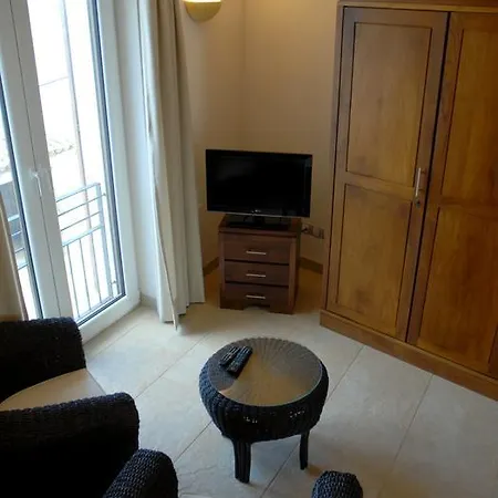 Can Descans Bed & Breakfast 2*